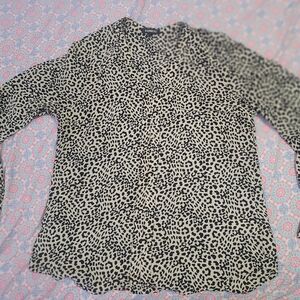 Chic Leopard Print Long Sleeve Top